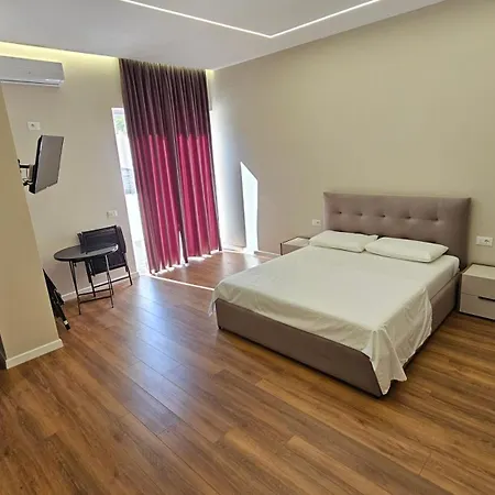 Flower Apartment